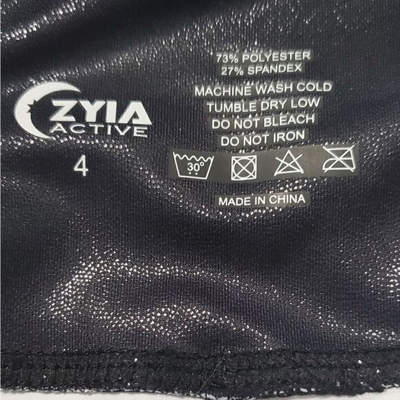 Zyia Active Light & Tight Metalic Black, White & Blue Ombrie Leggings - Picture 7 of 7
